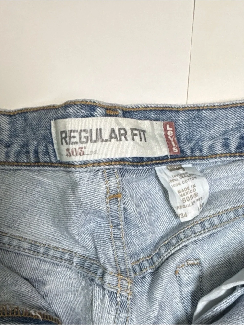 Levi's 505 Men's Light Blue Relaxed Fit Jeans 34x30